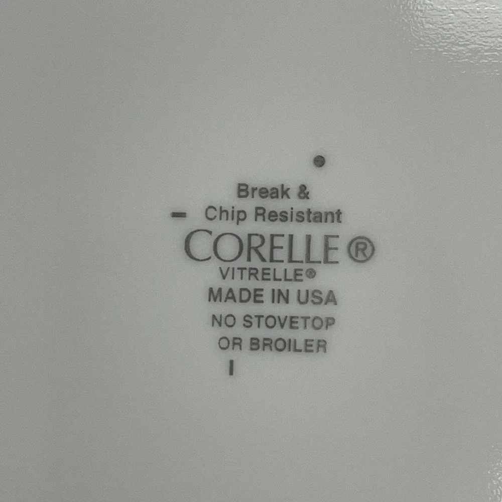 Corelle‎ Vitrelle White Square Dinner Plates 10 1/2